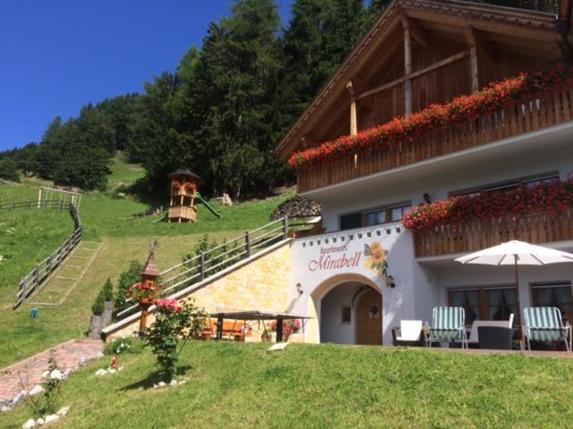 Apartments Mirabell Livinallongo Del Col Di Lana Εξωτερικό φωτογραφία