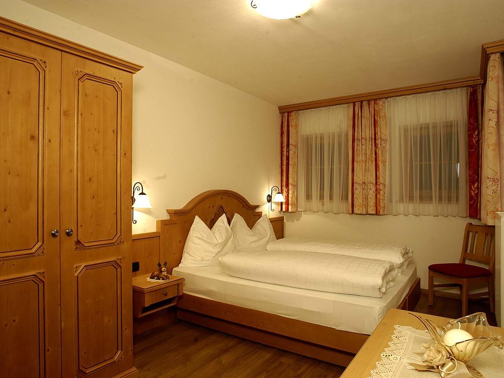 Apartments Mirabell Livinallongo Del Col Di Lana Εξωτερικό φωτογραφία